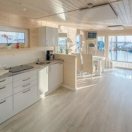 Ferienhaus Auf Dem Wasser - Hausboot Antje Frieda 公寓 *